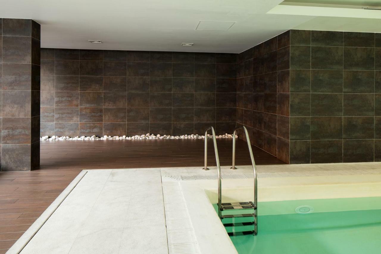 Skyscraper Riverview Lisbon With Indoor Pool Exteriör bild